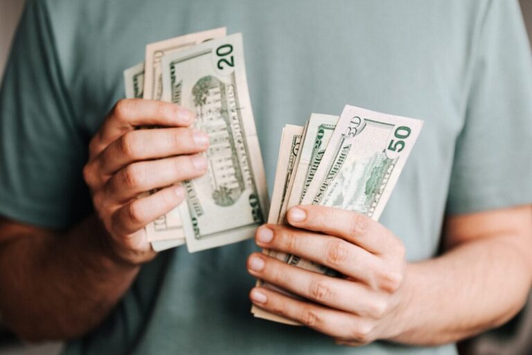 Descubre las 3 ventajas de comprar un departamento para generar ganancias
